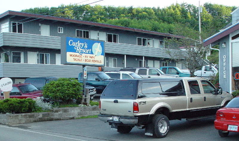 Curley's Resort and Dive Center