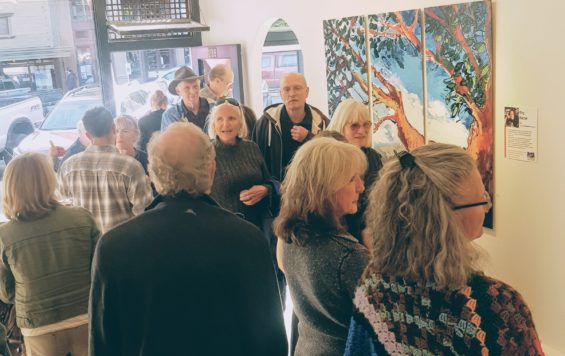 photo of people enjoying the Port Townsend Art Walk