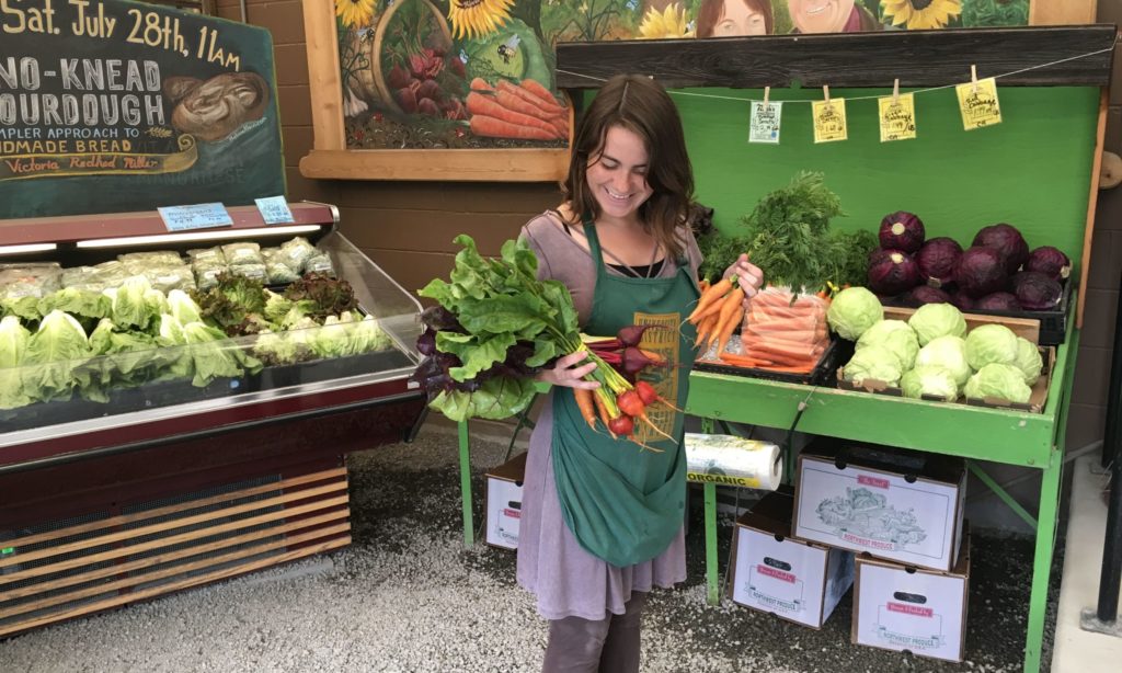 Nash's Organic Produce vegetable stand