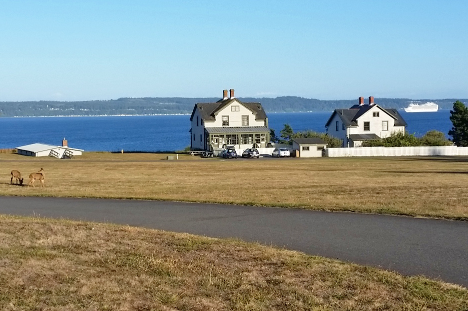 Buildings and a paved trail at Fort Worden 