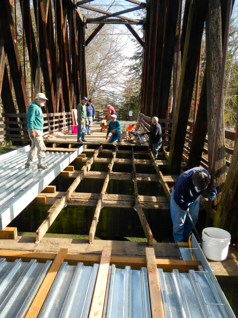 Photo of Volunteers working on the Olympic Discovery Trail.