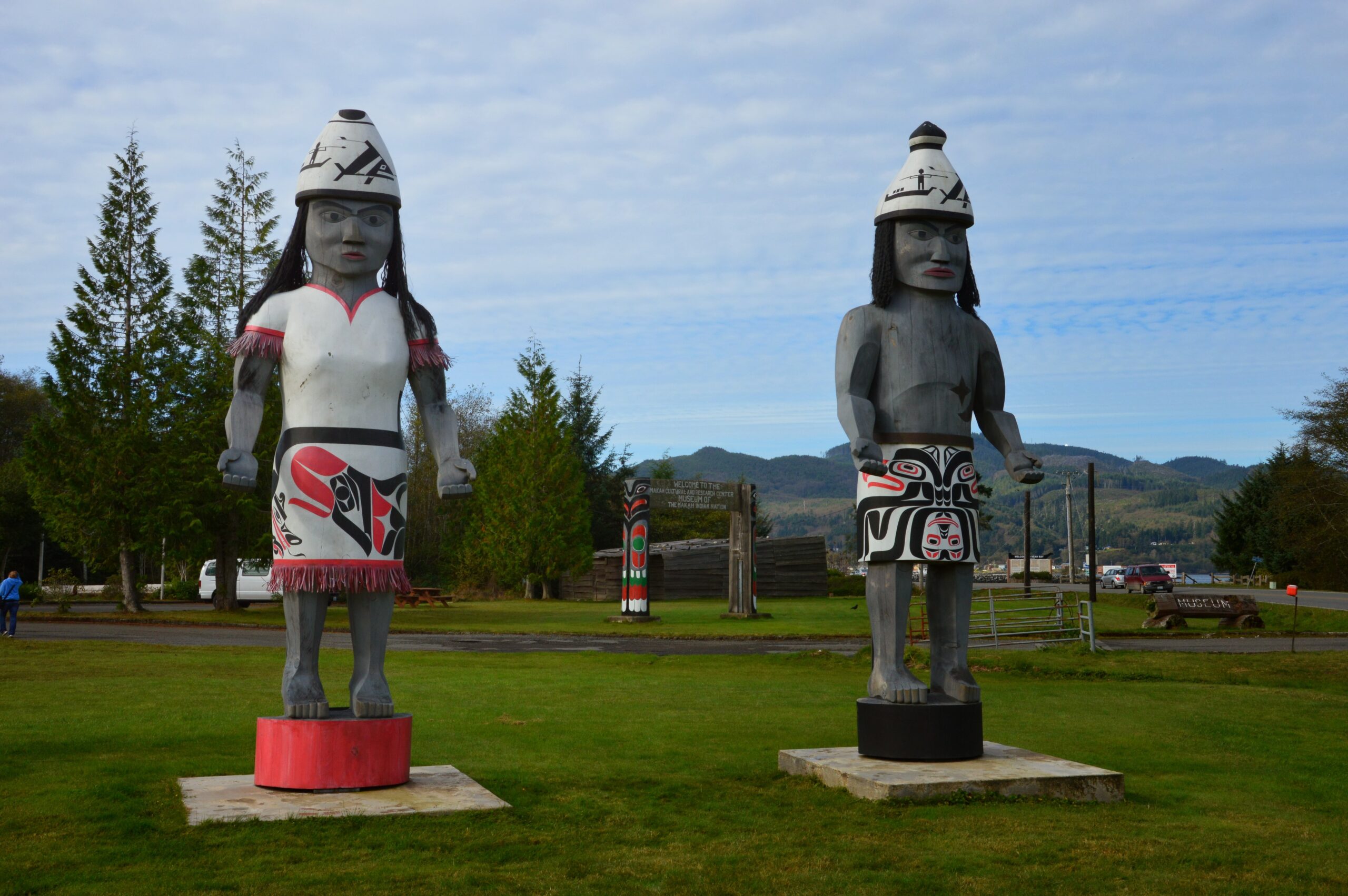 Photo of Makah Welcome Statues - Celebrating Native American Heritage on the Olympic Peninsula