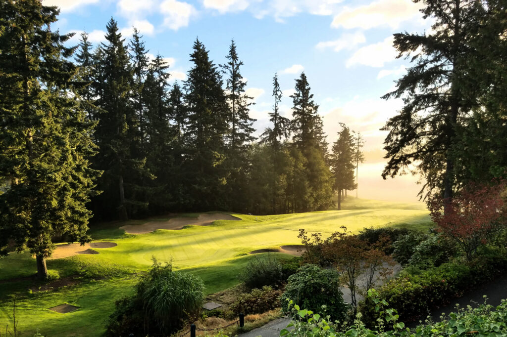 photo of the 9th hole at the Resort at Port Ludlow Golf Course