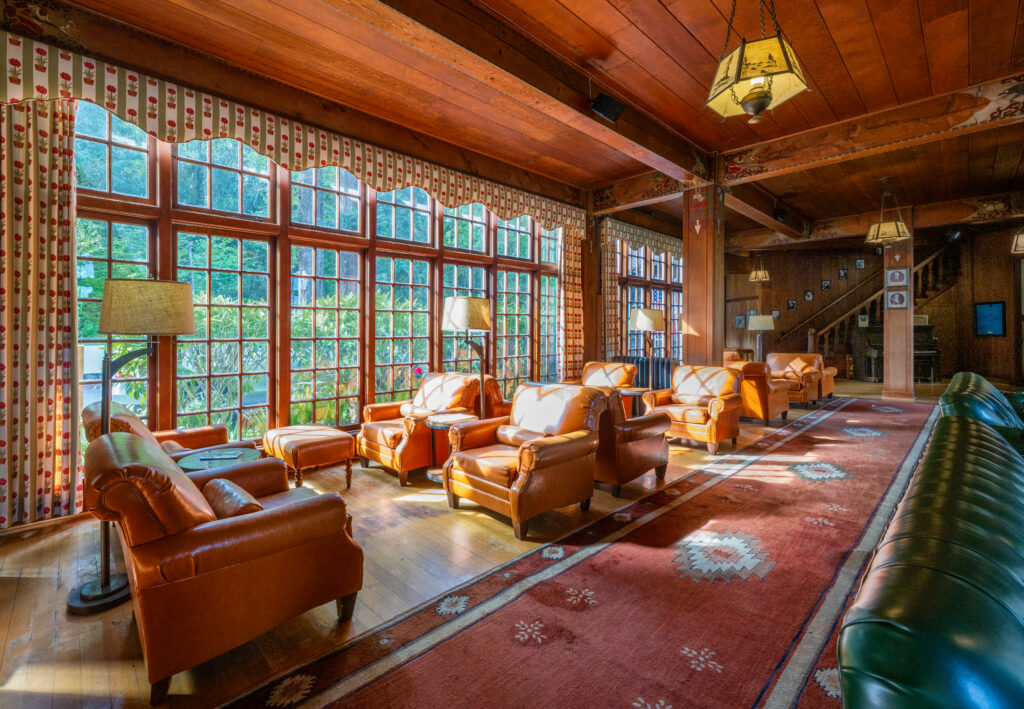 Lake Quinault Lodge Lobby